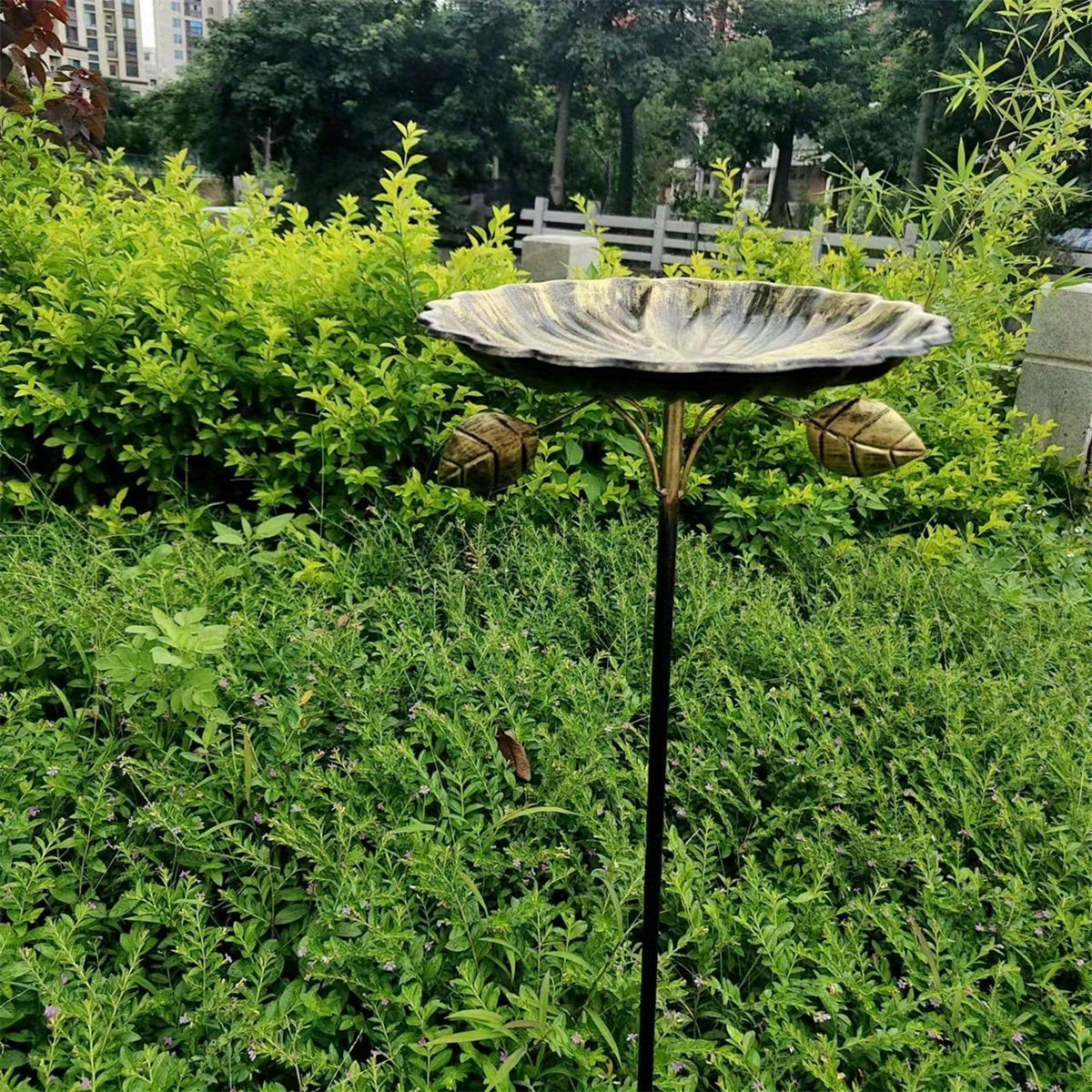 Bird Feeder and Bath Combo Lotus Leaf Shaped Birdbath Feeding Bowl with Stake for Garden, Yard Porch, Without Battery