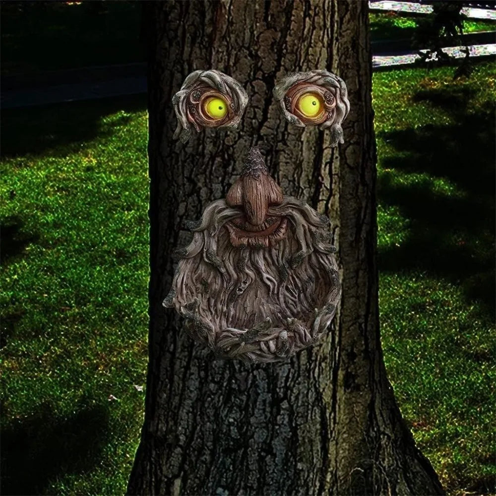 Funny Tree Face Resin Luminous Outdoor Bird Feeder Sculpture Decoration Hanging Wild Bird Feeder Yard Art Garden Decor Can be Us